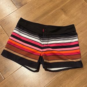 The North Face fast dry striped Short Court